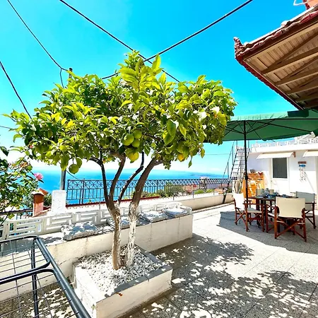 Holiday home Bluesunnyparadise