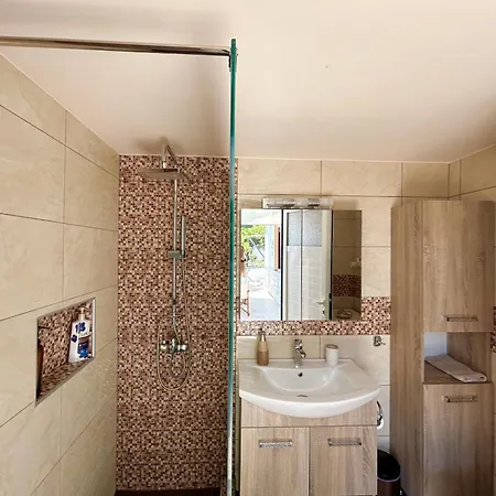 Holiday home Bluesunnyparadise Glossa