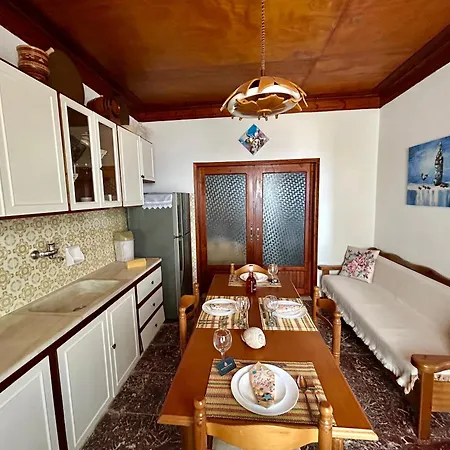 Bluesunnyparadise Holiday home Glossa