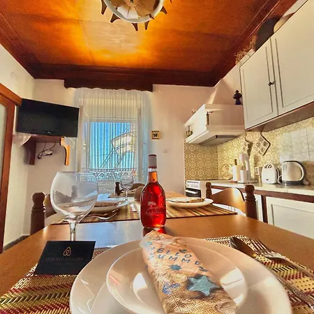 Holiday home Bluesunnyparadise